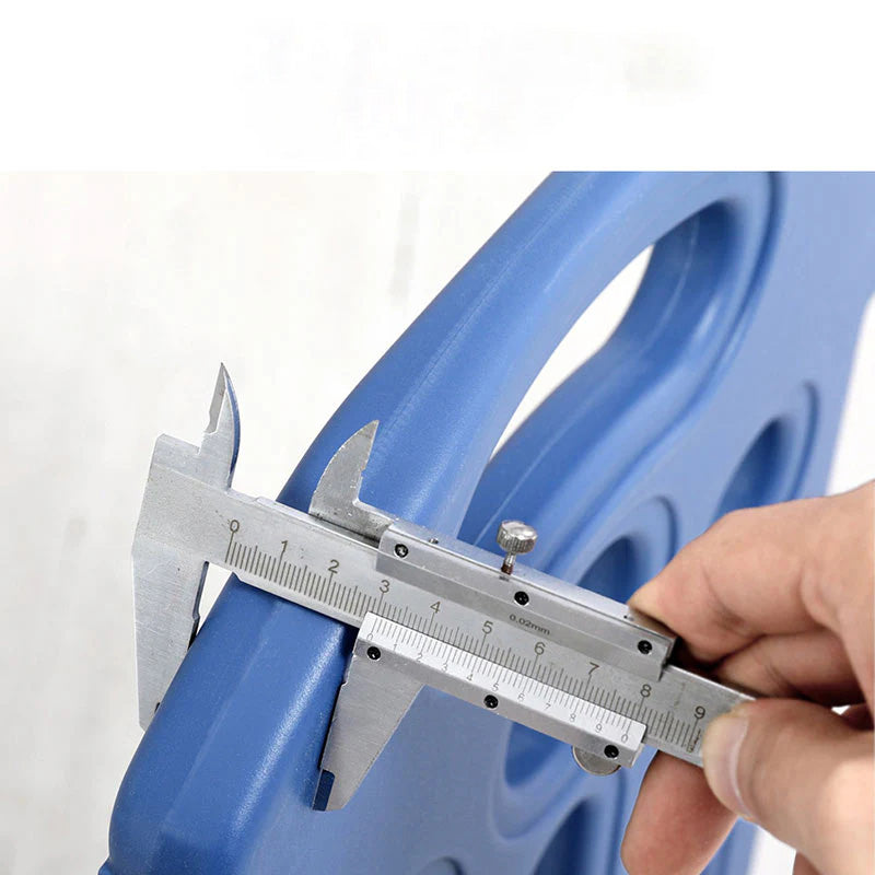Sianldcone WLC Playpen panel measurement with caliper